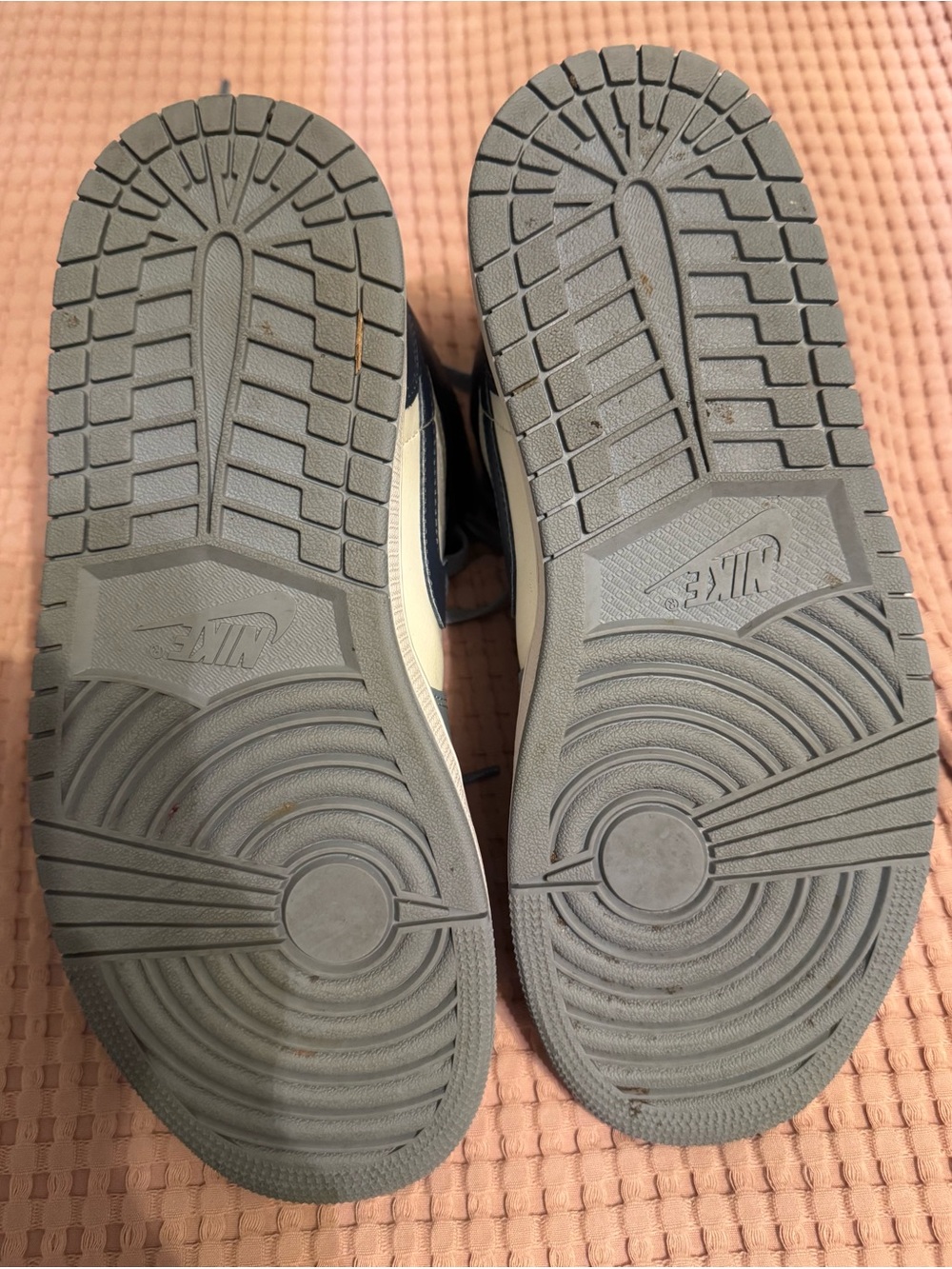 Nike Air Jordan 1 Mid SE sneakers - Picture 3 of 4